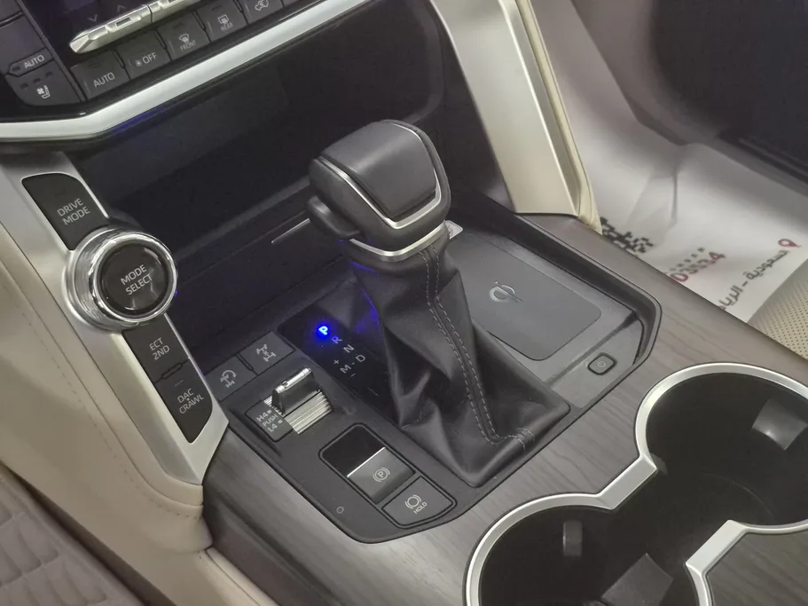 2023 Toyota Land Cruiser GXR4 