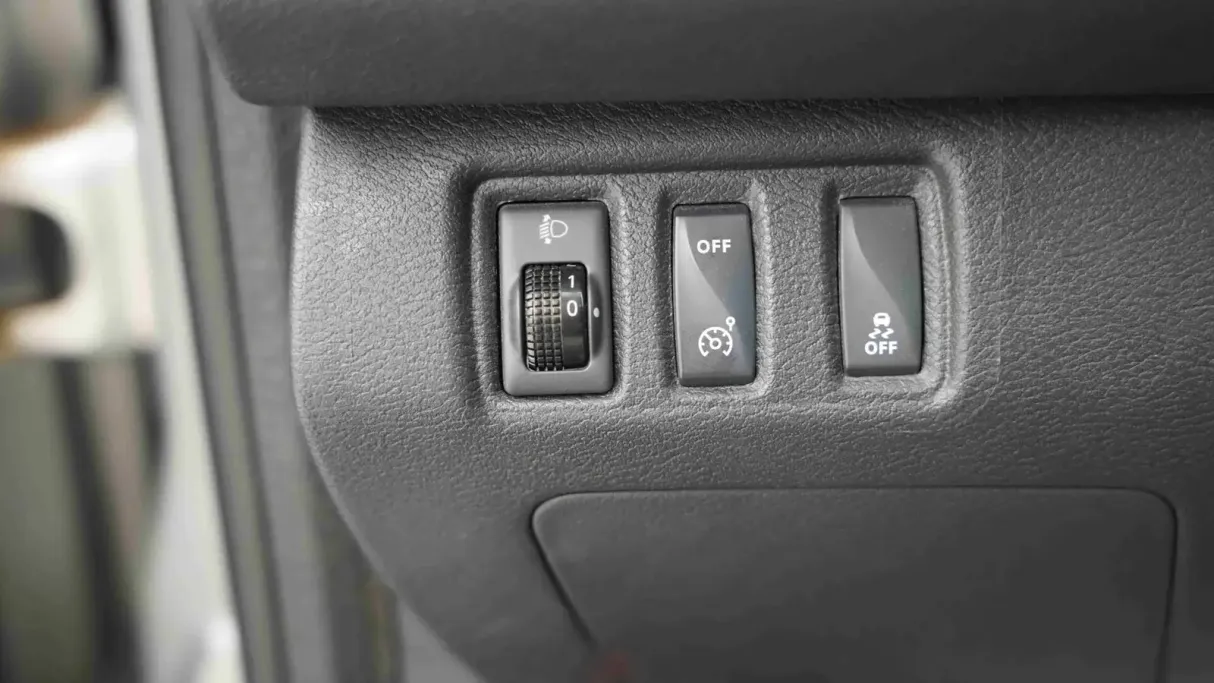 نيسان ماجنايت S 2025 