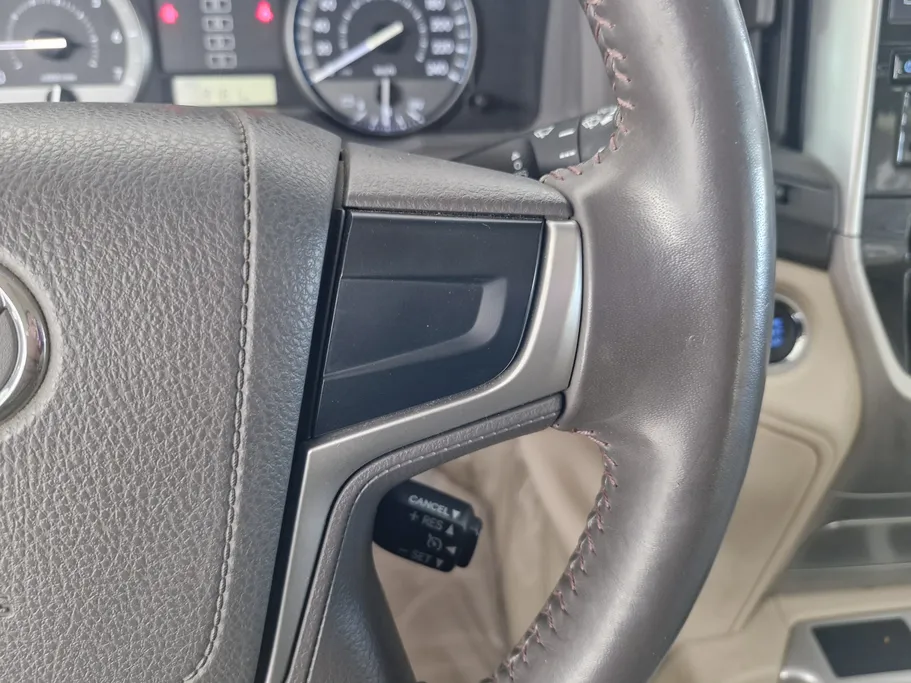 تويوتا لاندكروزر GXR 2018