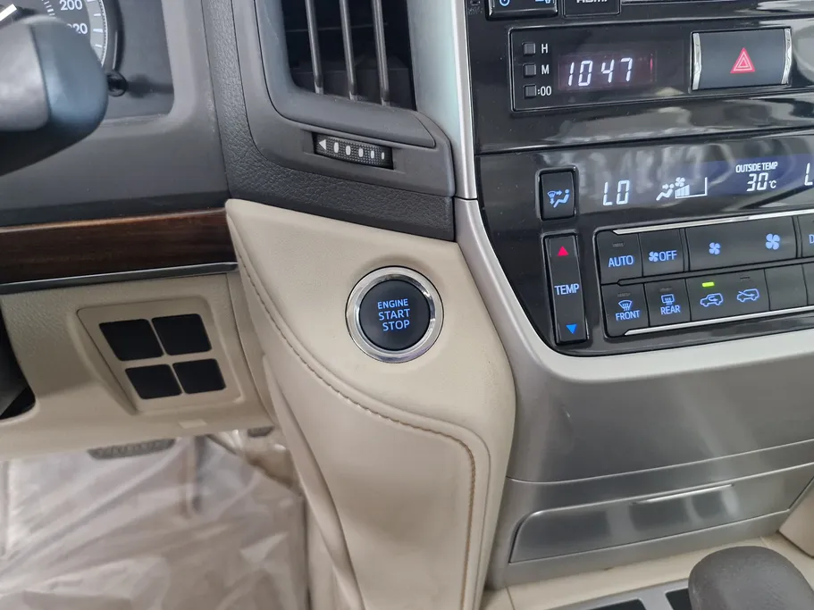 تويوتا لاندكروزر GXR 2018