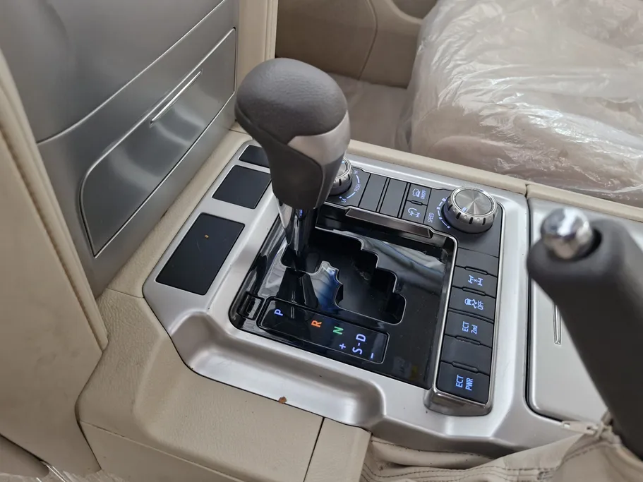 تويوتا لاندكروزر GXR 2018