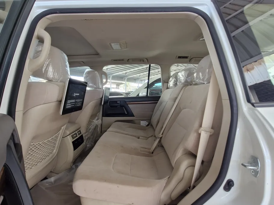 تويوتا لاندكروزر GXR 2018