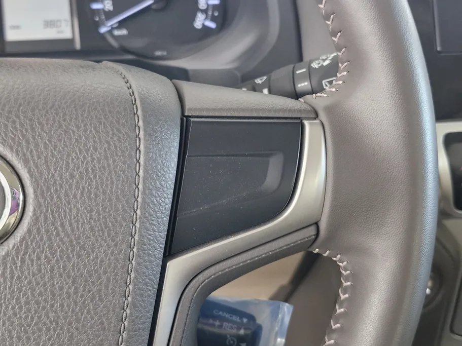 تويوتا برادو TXL 2023