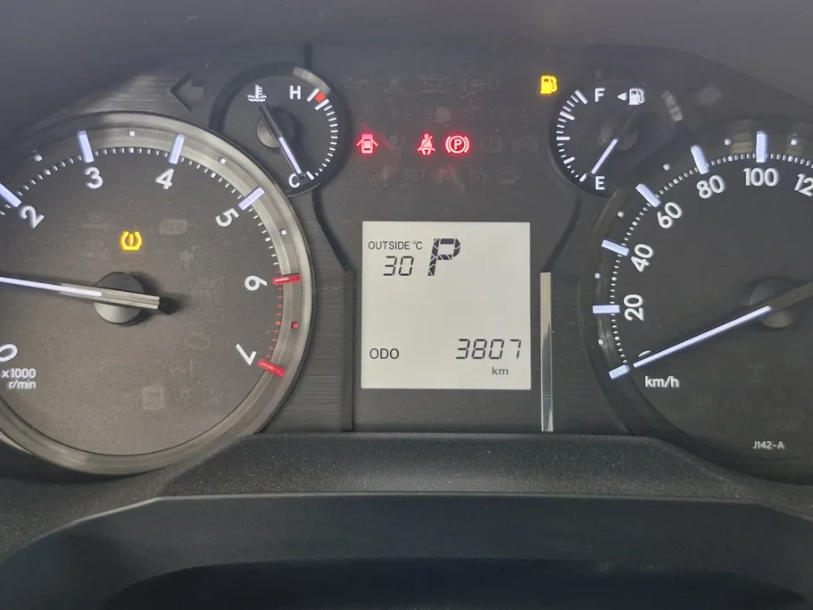 تويوتا برادو TXL 2023