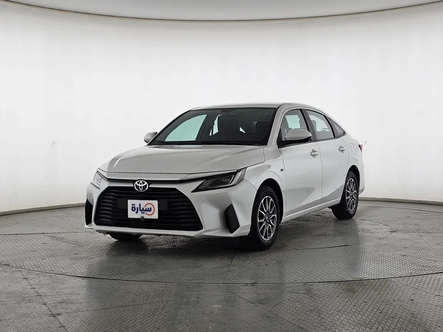 2023 Toyota Yaris  Y
