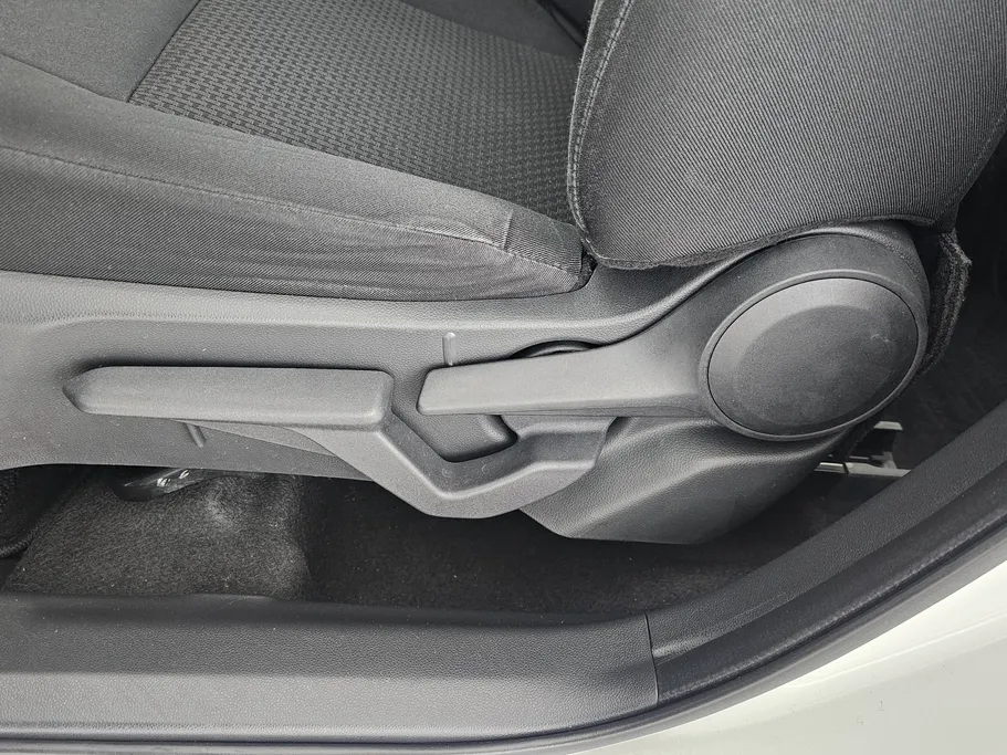 2023 Toyota Yaris  Y