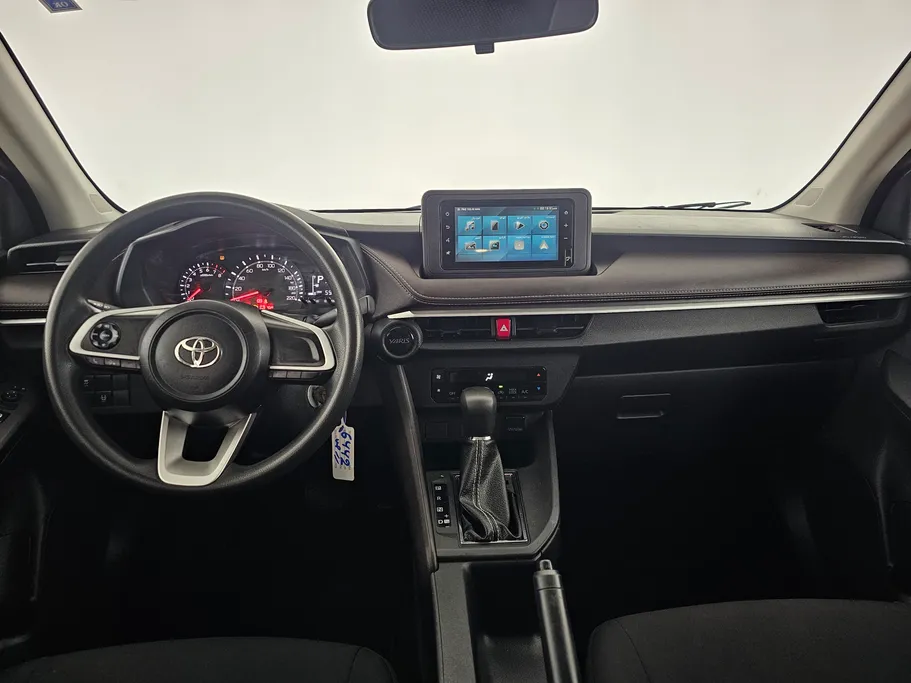 2023 Toyota Yaris  Y
