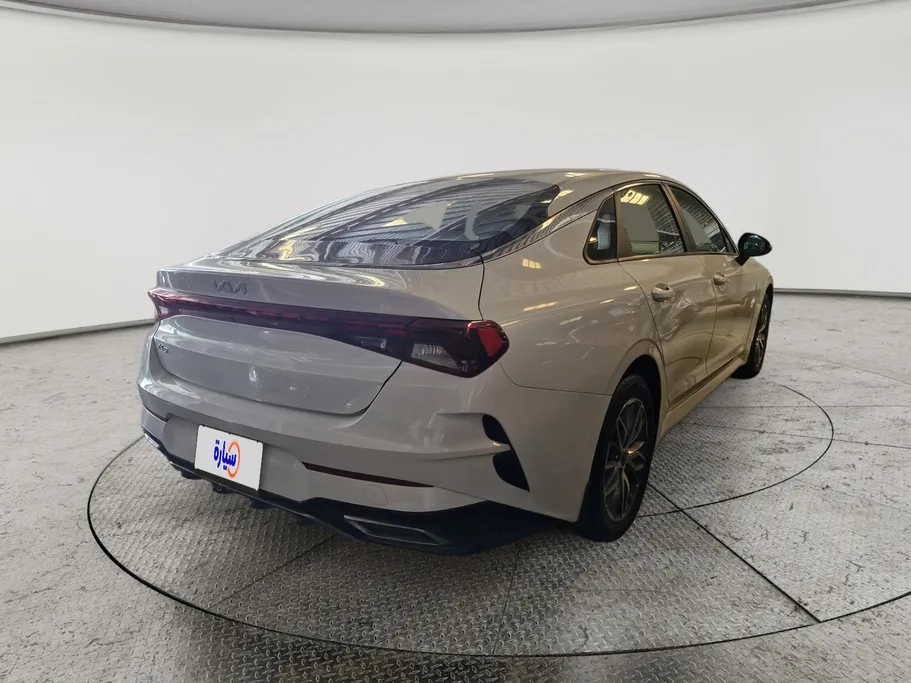 2022 Kia K5 LX 