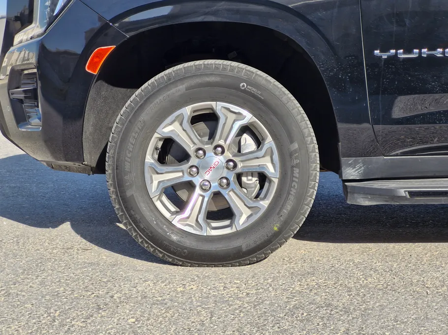 جي إم سي  يوكن SLE 2024