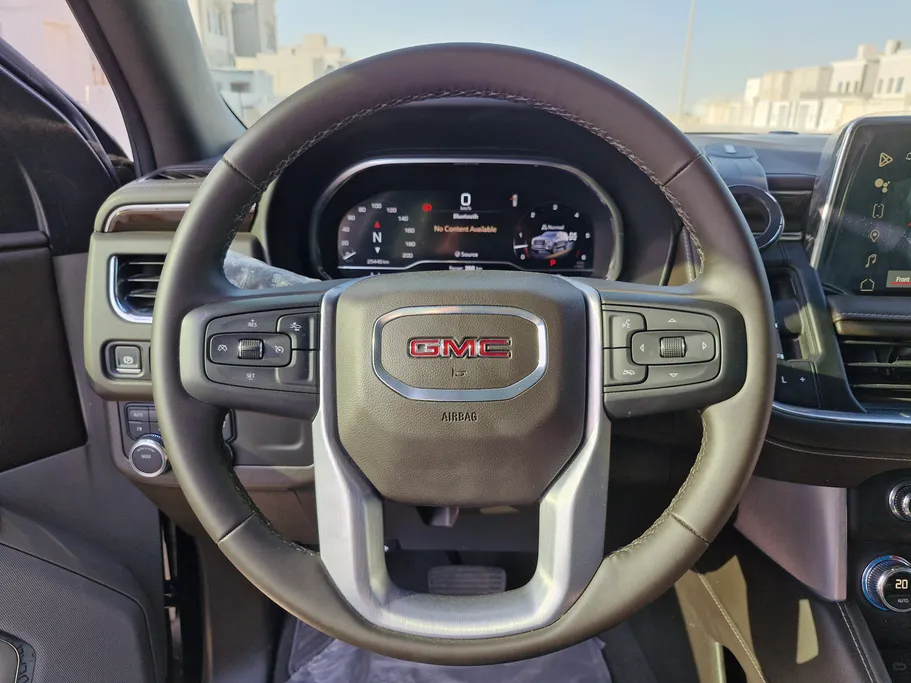 جي إم سي  يوكن SLE 2024