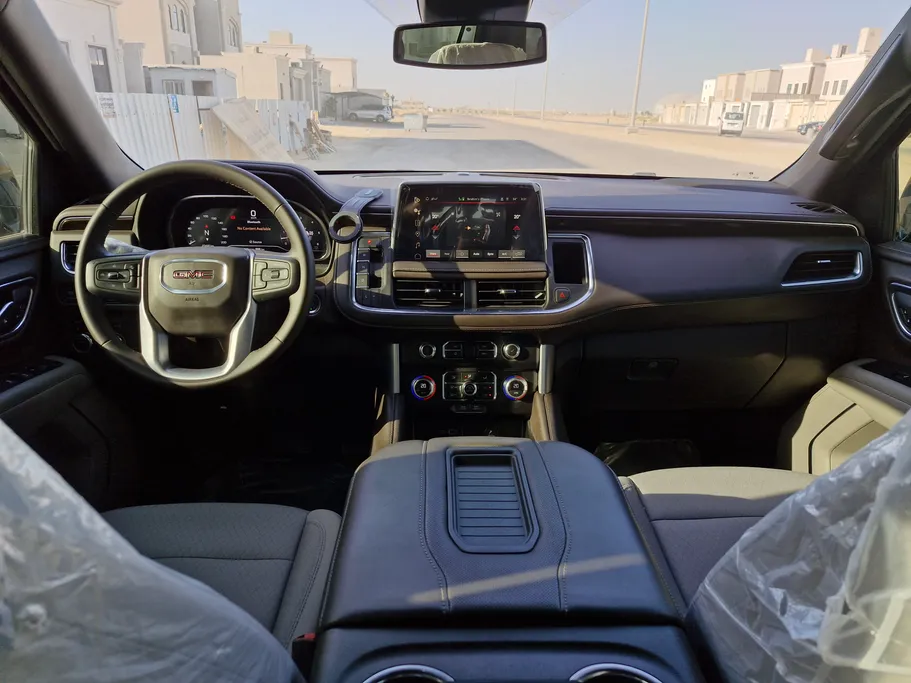 جي إم سي  يوكن SLE 2024