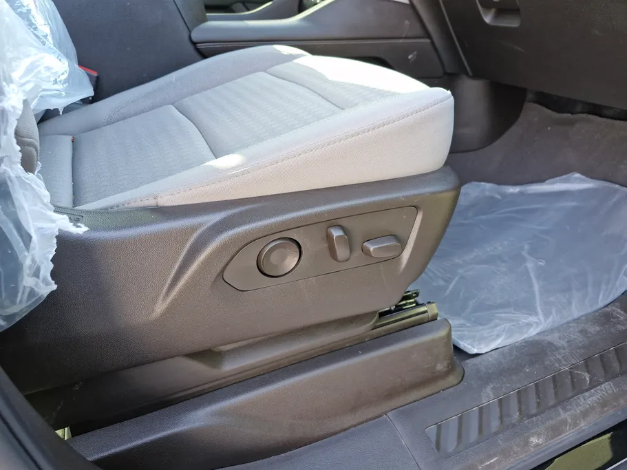 جي إم سي  يوكن SLE 2024