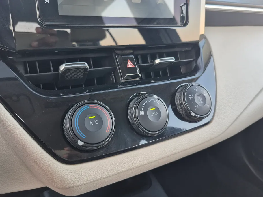 تويوتا كورولا XLI 2023