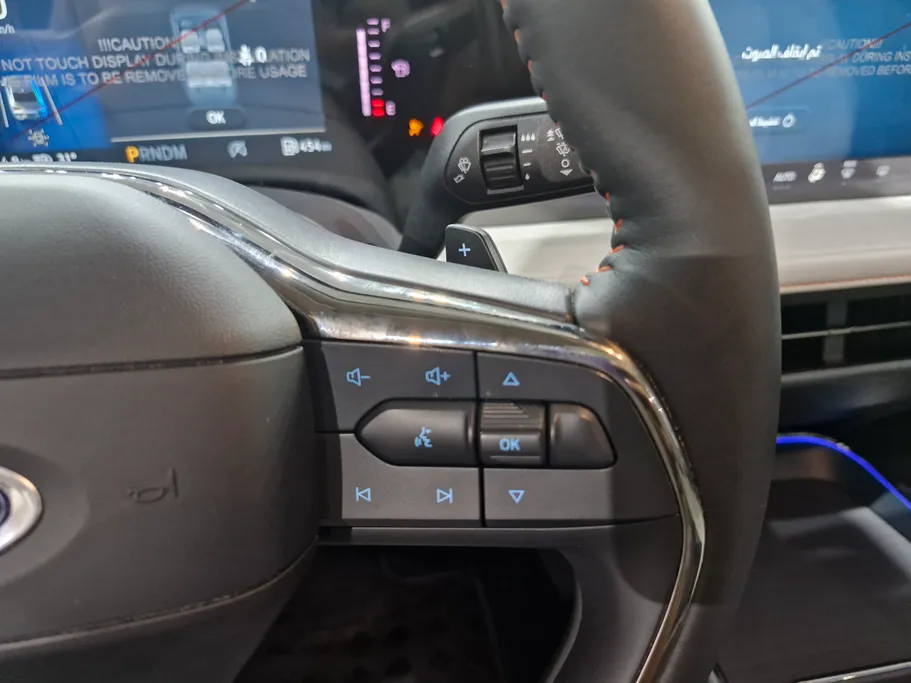 فورد تورس تيتانيوم 2025 