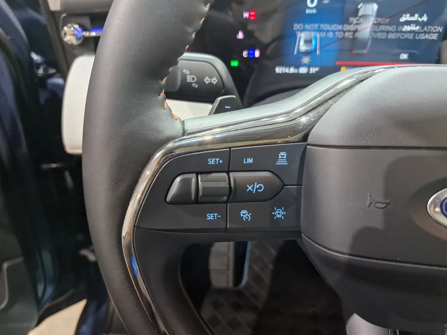 فورد تورس تيتانيوم 2025 