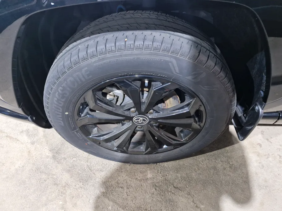 2024 Toyota RAV4 XLE HEV