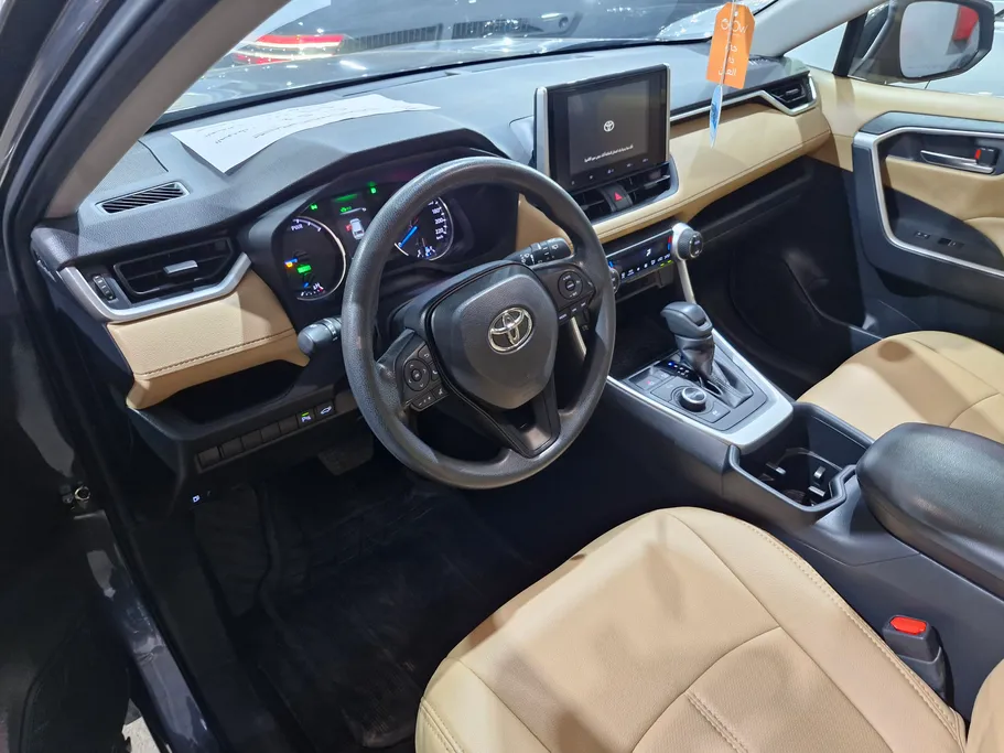 2024 Toyota RAV4 XLE HEV
