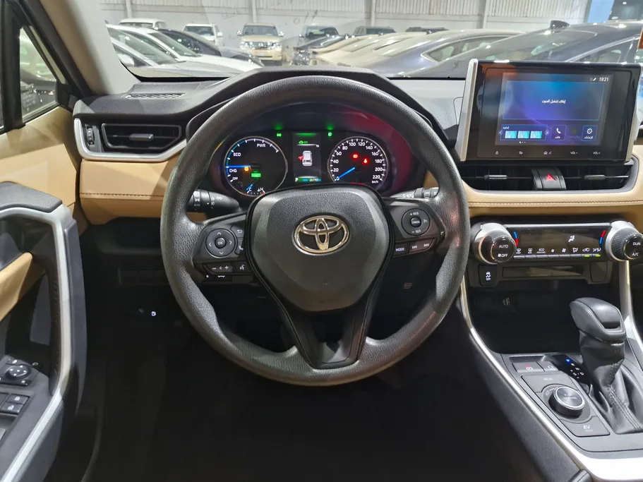2024 Toyota RAV4 XLE HEV