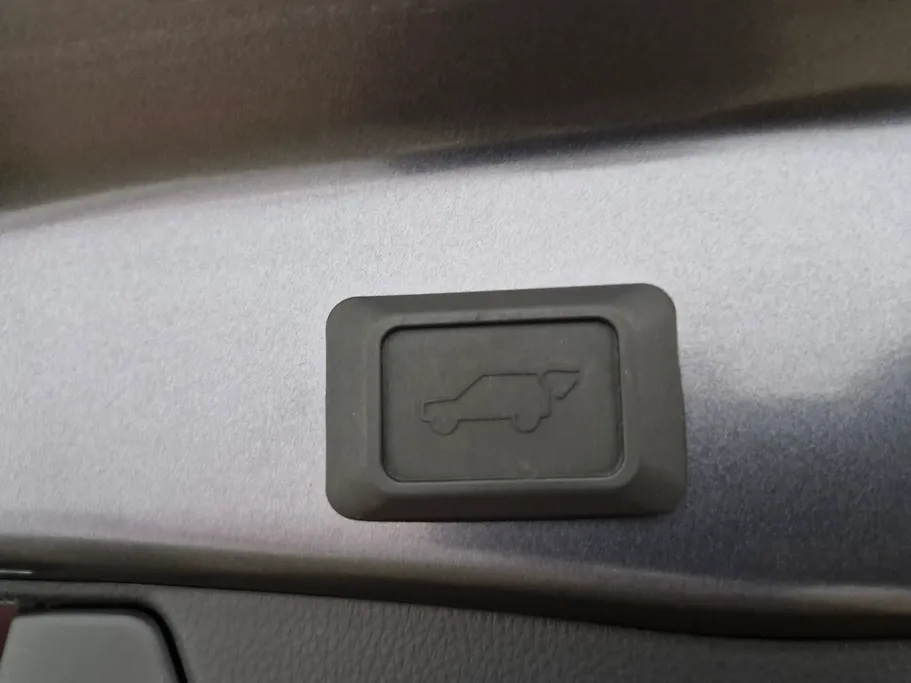 2024 Toyota RAV4 XLE HEV