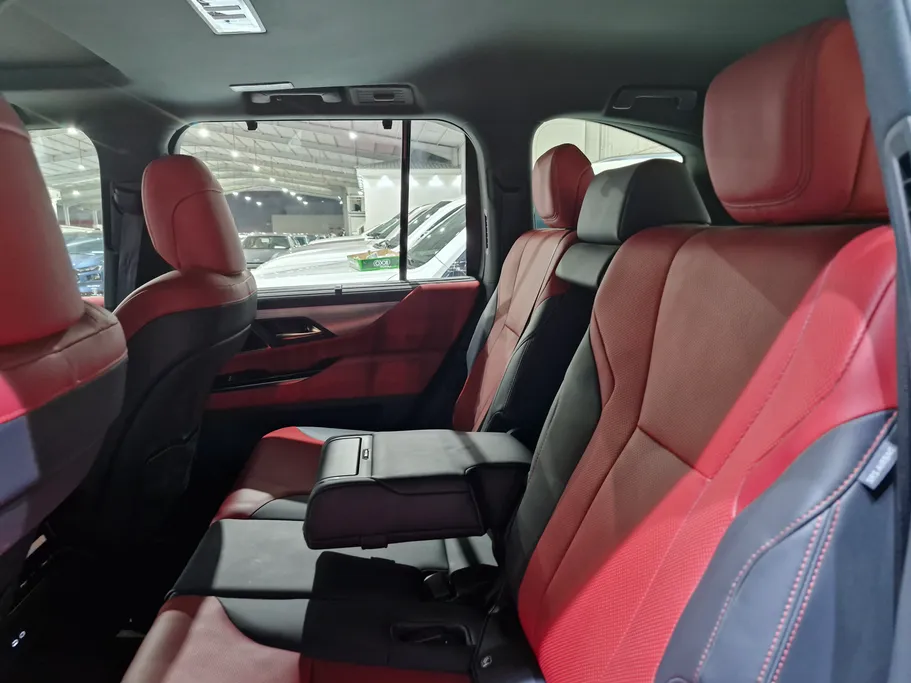 2024 Lexus LX 600 FF F-Sport 