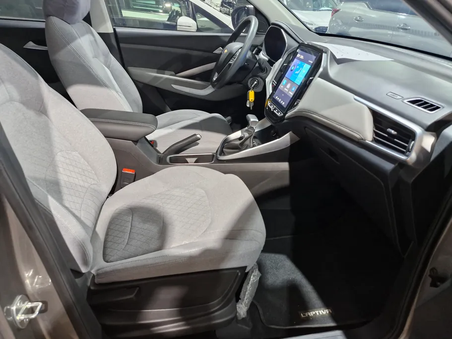 2025 Chevrolet Captiva LS