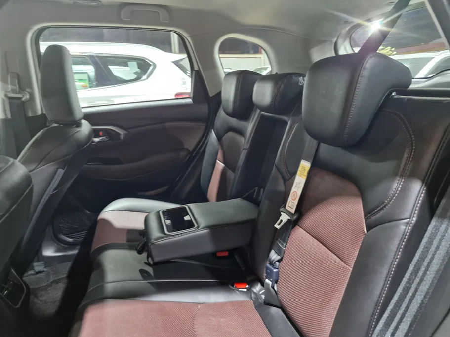 2025 Toyota Urban Cruiser GLX