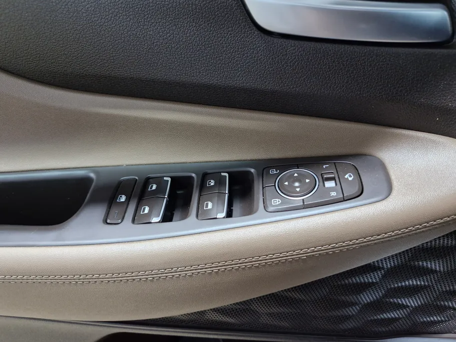 هيونداي سنتافي سمارت 2024