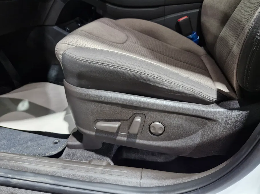 هيونداي سنتافي سمارت 2024