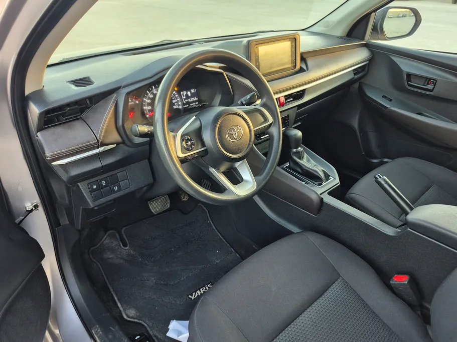 تويوتا يارس Y 2023