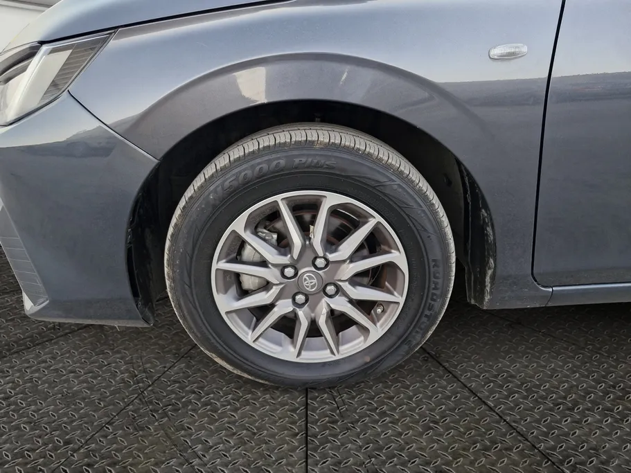 تويوتا يارس Y 2023