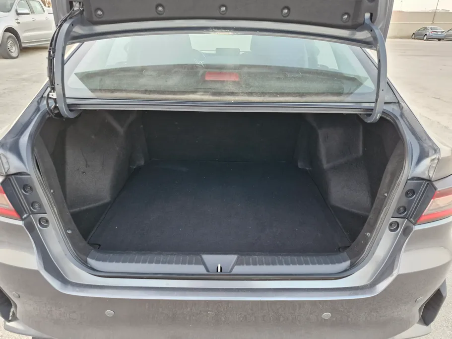 تويوتا يارس Y 2023