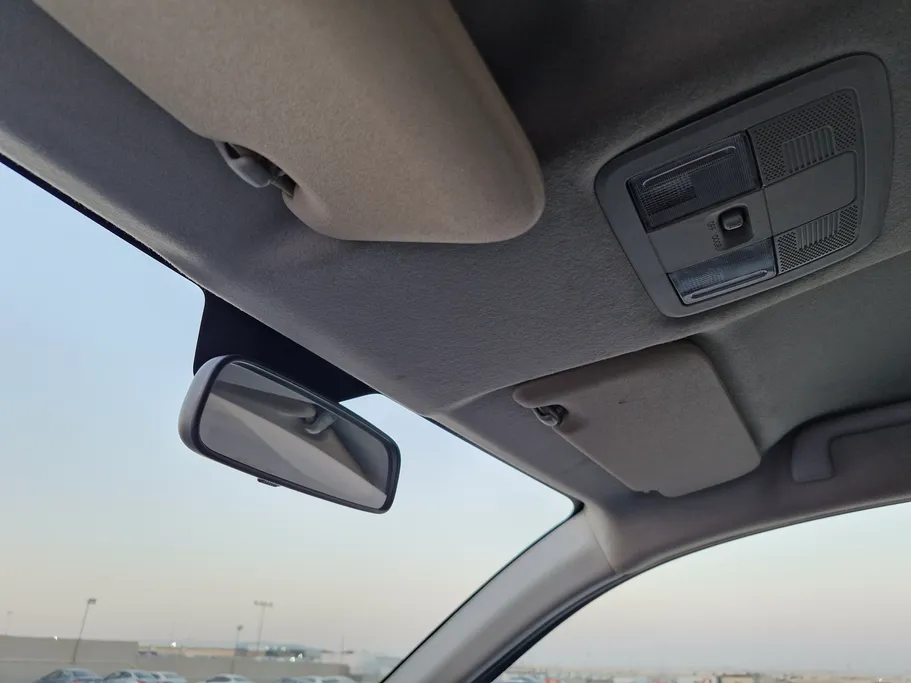 تويوتا يارس Y 2023