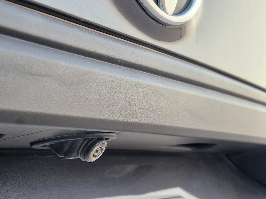 تويوتا يارس Y 2023