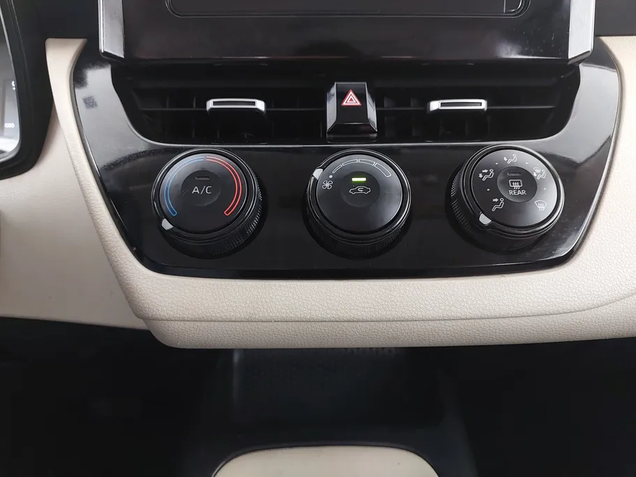 تويوتا كورولا XLI 2024