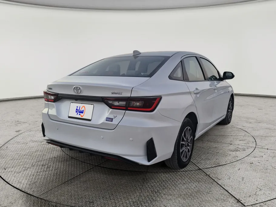 2023 Toyota Yaris  Y