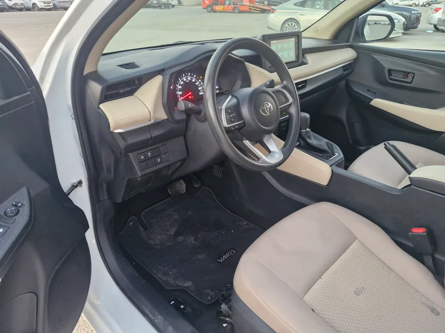 تويوتا يارس Y 2023