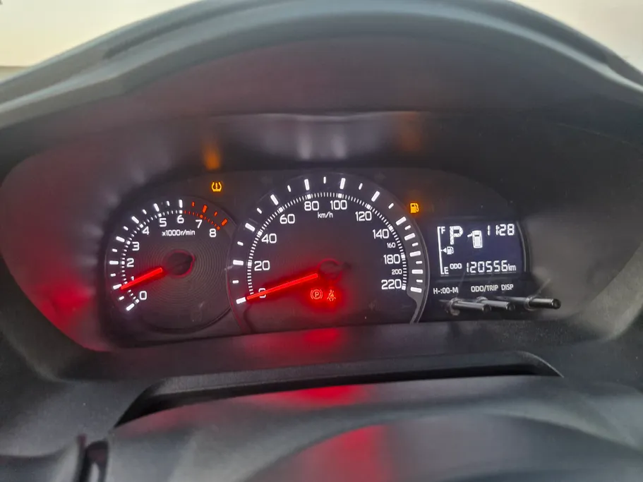 تويوتا يارس Y 2023