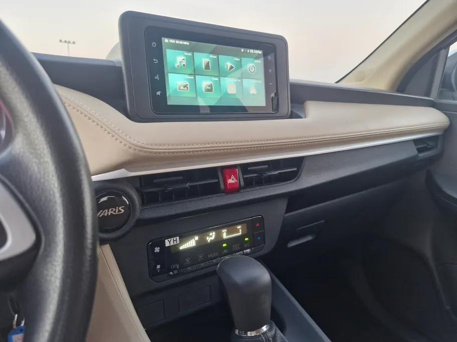 تويوتا يارس Y 2023