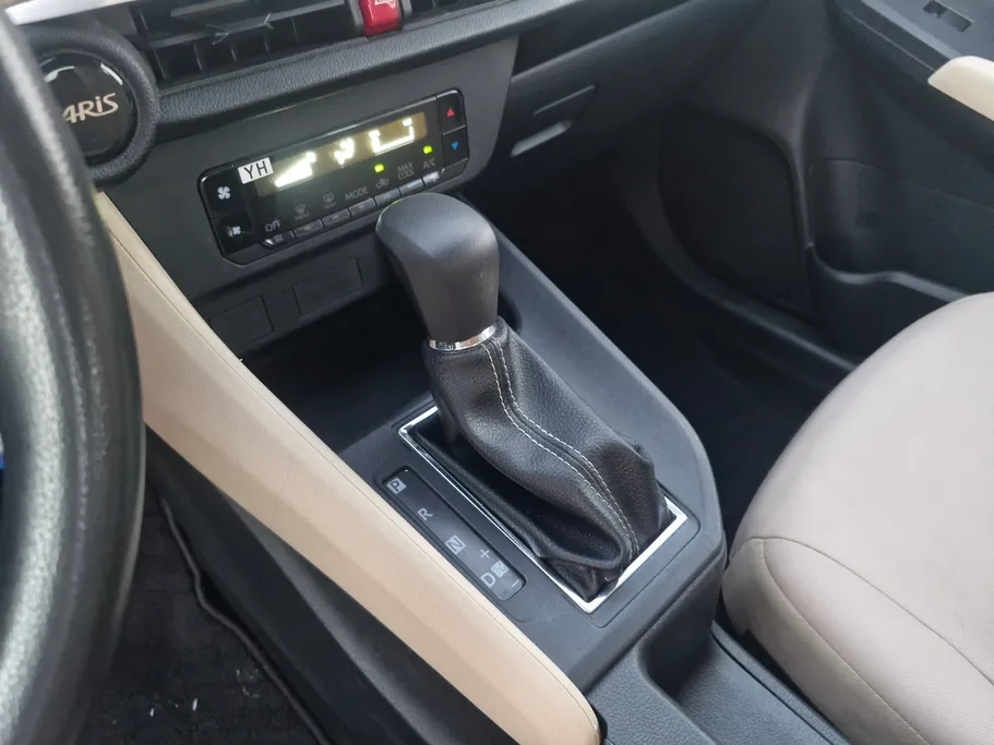 تويوتا يارس Y 2023