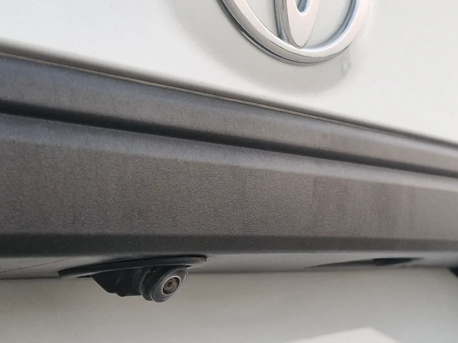 تويوتا يارس Y 2023