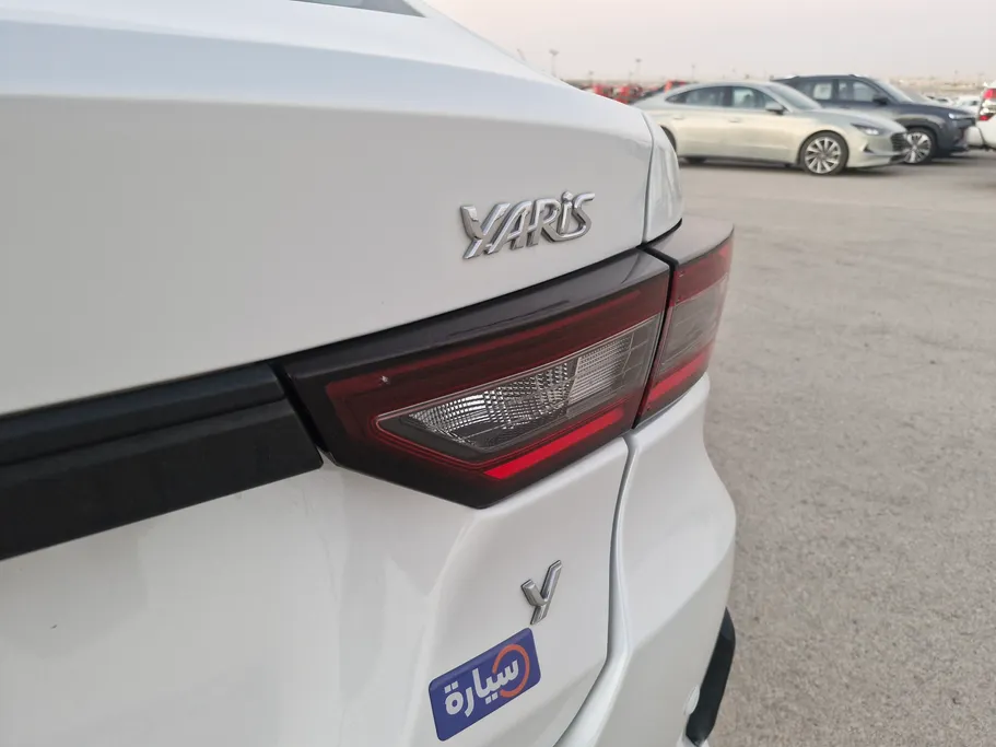 تويوتا يارس Y 2023