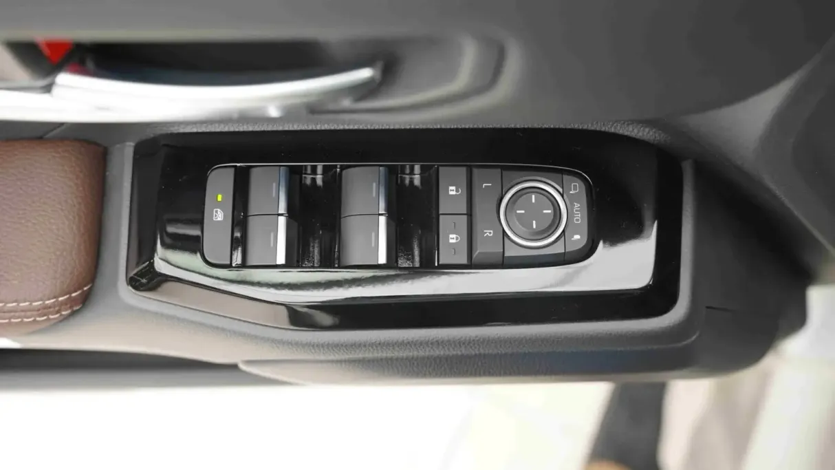 2025 Toyota Prado ADV-1 DSL 