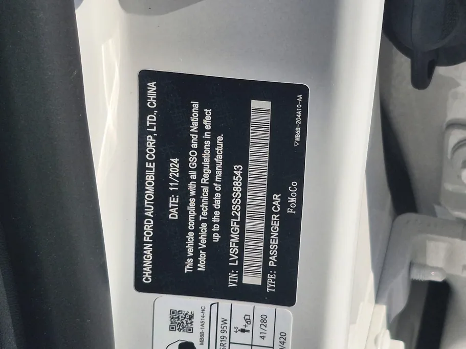 2025 Ford Taurus Titanium FHEV