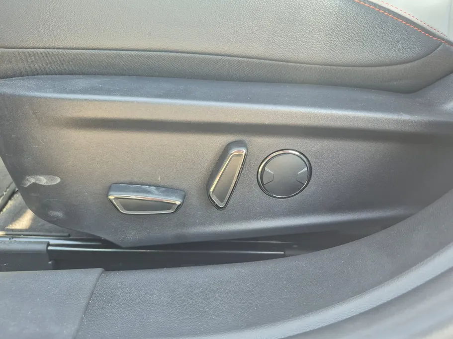 2025 Ford Taurus Titanium FHEV