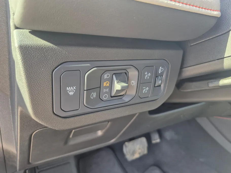 2025 Ford Taurus Titanium FHEV