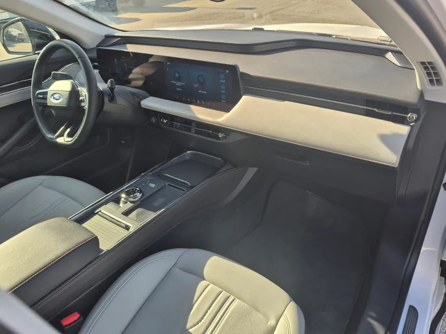 2025 Ford Taurus Titanium FHEV