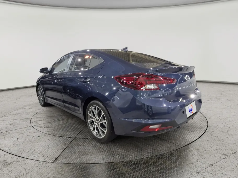 هيونداي أفانتي  2020