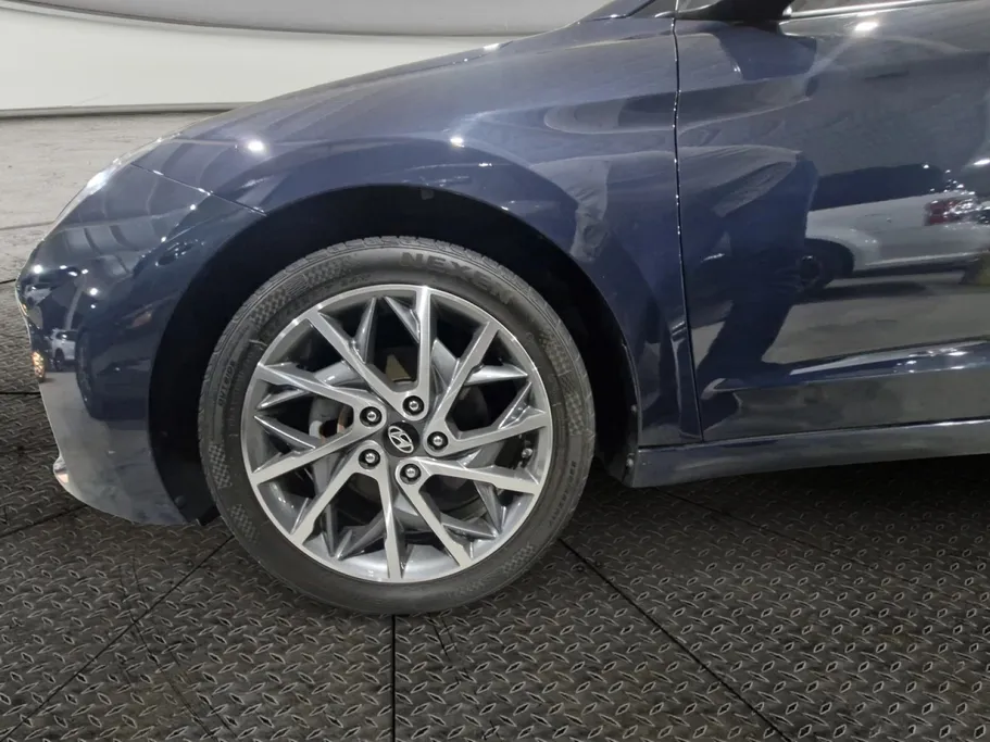 هيونداي أفانتي  2020