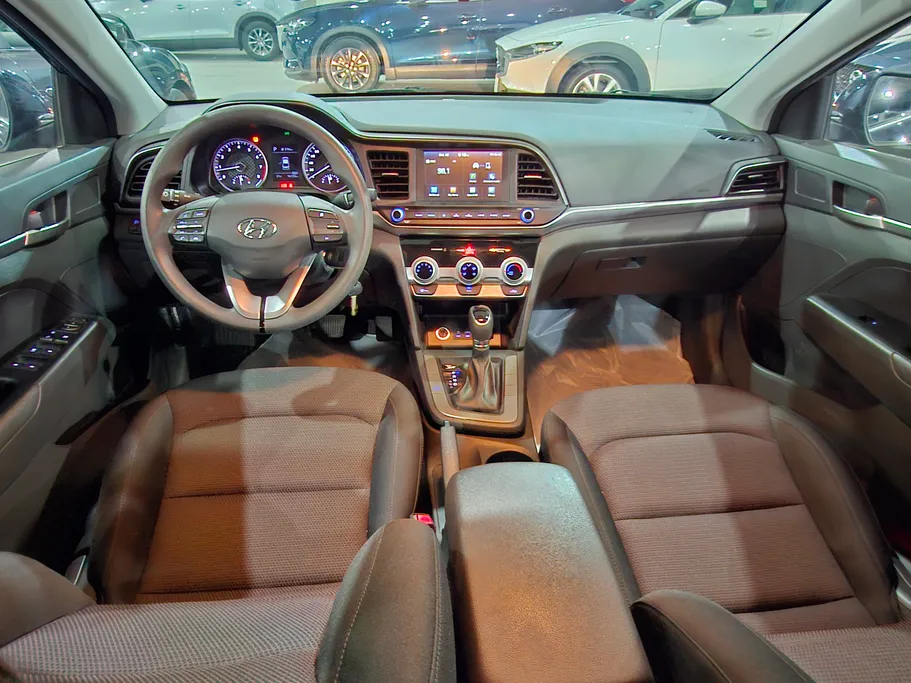 هيونداي أفانتي  2020