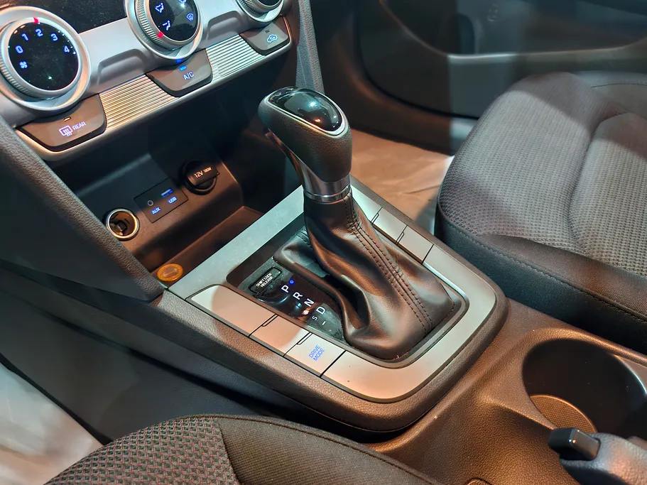 هيونداي أفانتي  2020